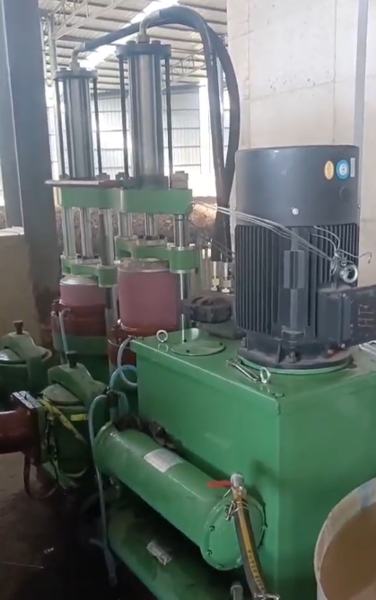 YBH300-40咸陽(yáng)柱塞泵在洗沙廠使用現(xiàn)場(chǎng) YBH300-40咸陽(yáng)柱塞泵在洗沙廠使用現(xiàn)場(chǎng)