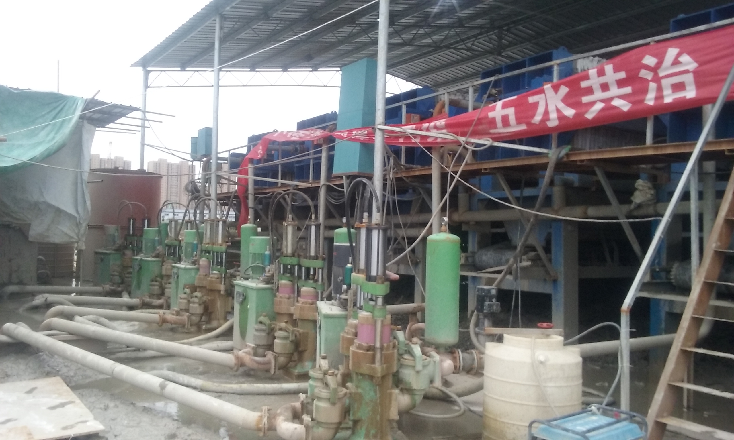 杭州雅頓打樁污泥處理現場 杭州雅頓打樁污泥處理現場